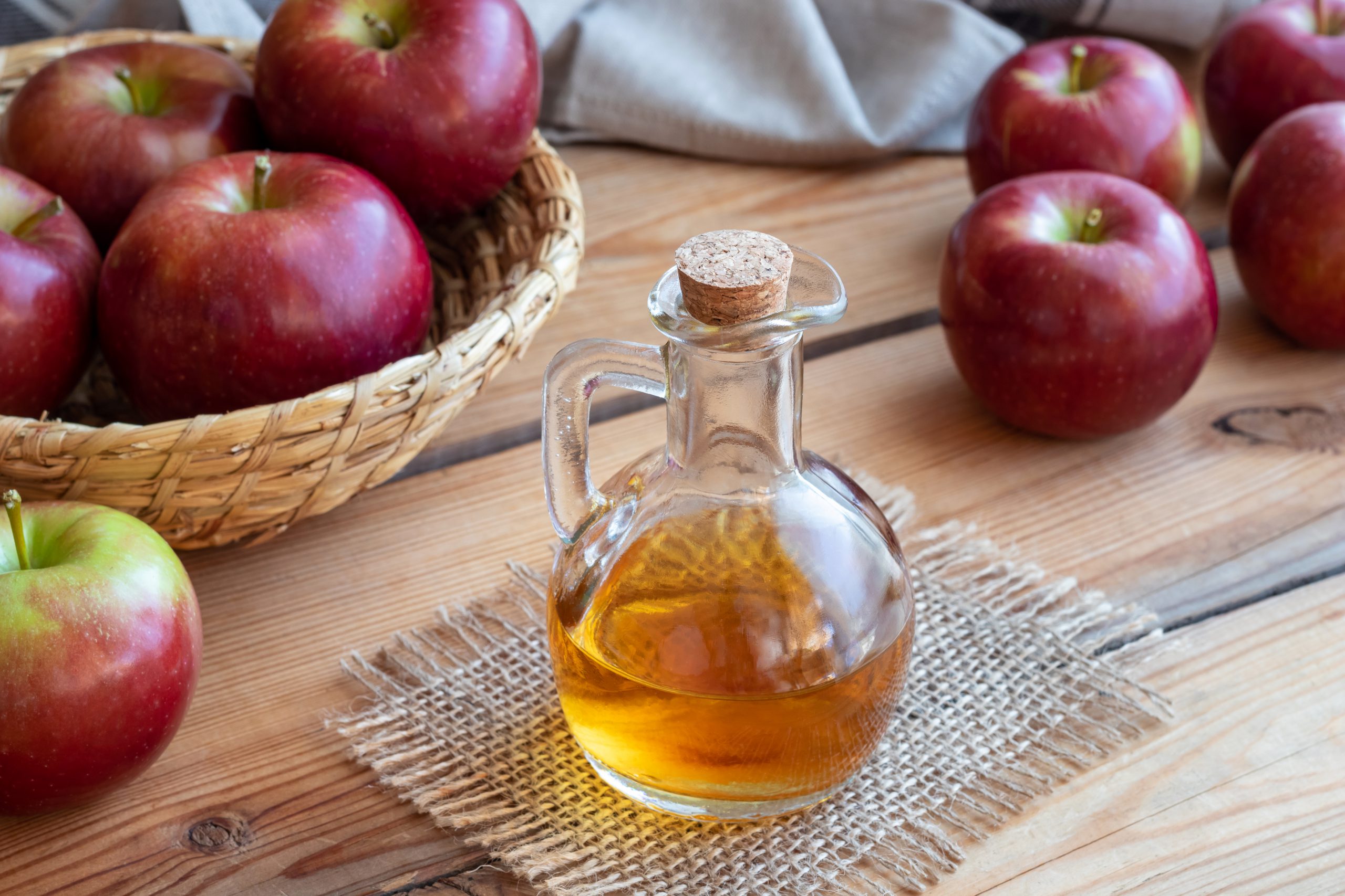 Ocet jabłkowy na żylaki – czy działa?